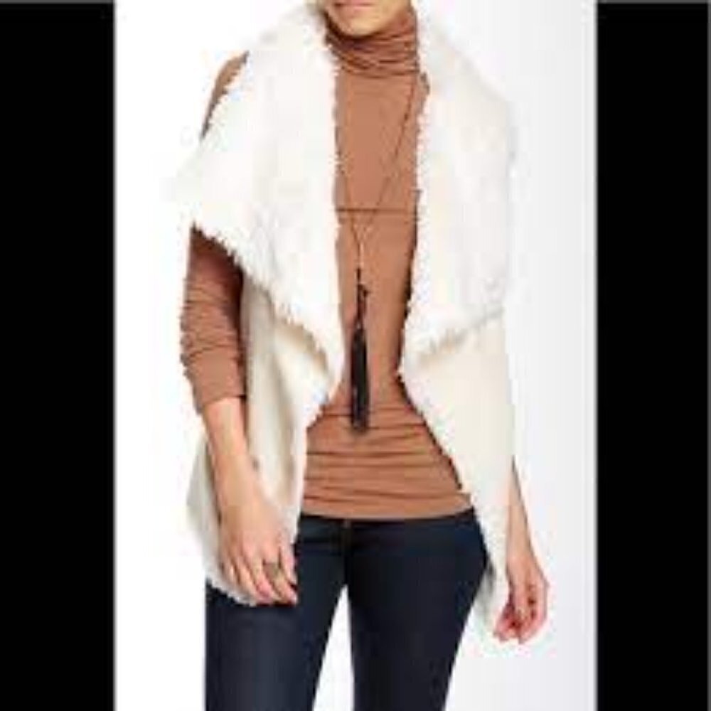 STEVE MADDEN Faux Fur Vest Women's size XS Ivory Tunic Shawl Collar NEW